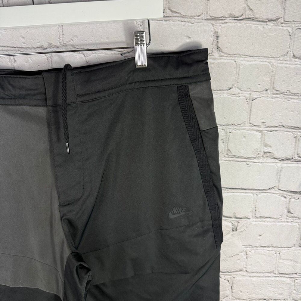 Nike Tech Pack Reflective Unlined Cargo Pants Size 34 Black Gray K - Picture 5 of 11